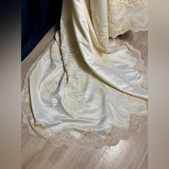 Ivory Off-Shoulder Wedding Dress with Gold Embroidery + Veil & Bouquet - Picture 4 of 16